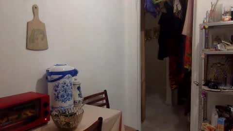 Snapshot of muse_online chatting on 12.11.24 Muse Ali online show from 12.11.24