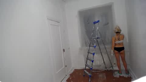 Snapshot of muse_online chatting on 12.19.24 Muse Ali online show from 12.19.24