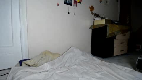 Snapshot of muse_online chatting on 12.21.24 Muse Ali online show from 12.21.24