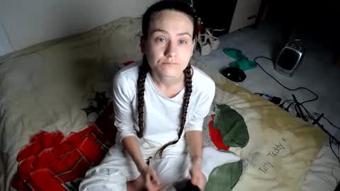 Snapshot of muse_online chatting on 12.23.24 Muse Ali online show from 12.23.24