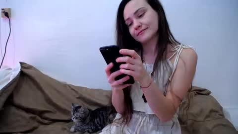 Snapshot of muse_online chatting on 01.16.25 Muse Ali online show from 01.16.25