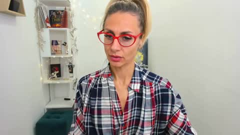 Diana online show from 12.20.24