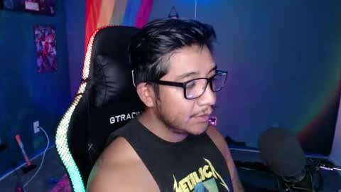 Snapshot of mushrooncat chatting on 10.05.25 mushrooncat online show from 10.05.25