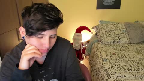 VALENTINA Luna  online show from 12.17.24