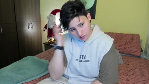 VALENTINA Luna  online show from 12.27.24