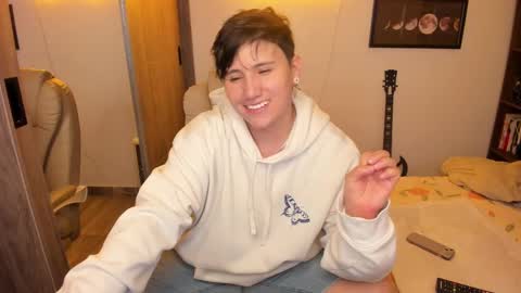 VALENTINA Luna  online show from 11.15.25