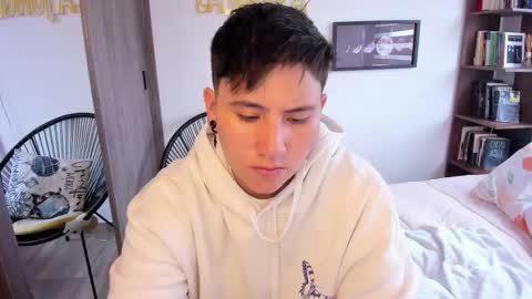 VALENTINA Luna  online show from 03.22.26