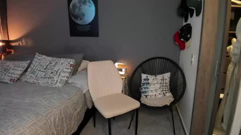 VALENTINA Luna  online show from 04.21.26