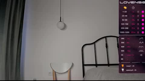 Snapshot of musscle_king chatting on 12.07.24 Artemius online show from 12.07.24