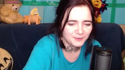 Snapshot of mustardgirl chatting on 02.13.25 ZZ TOP online show from 02.13.25