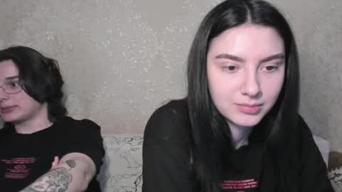 cute couple online show from 04.06.26