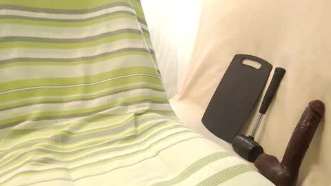 Snapshot of mvrkchalamet chatting on 10.09.25 Mark online show from 10.09.25