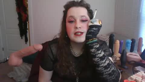 Mx Charlotte online show from 11.10.25