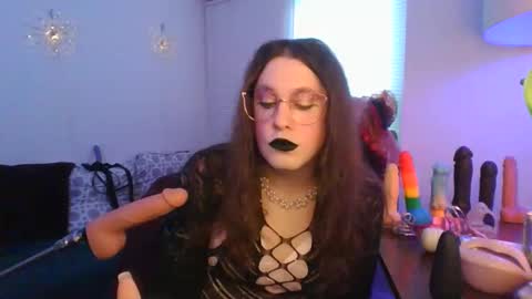 Mx Charlotte online show from 04.07.26