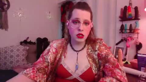 Snapshot of mxsissycharlotte chatting on 06.10.26 Mx Charlotte online show from 06.10.26