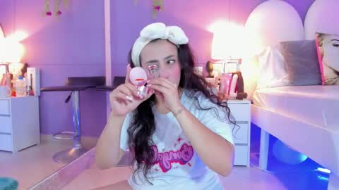 my_aleja_ online show from 11.11.25