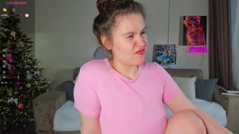 Snapshot of my_emmy chatting on 02.10.25 Emmy online show from 02.10.25