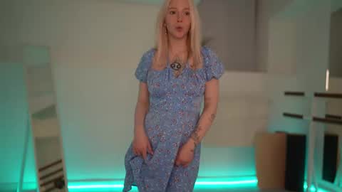 STELLA  Im here today online show from 03.06.25