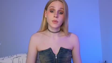 Snapshot of my_tenderness chatting on 01.18.25 Dana online show from 01.18.25