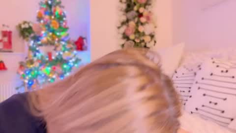 Mya-be Yours P online show from 12.12.24