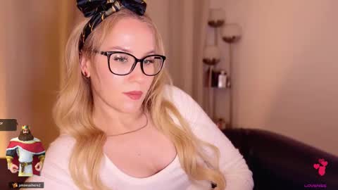 Mya-be Yours P online show from 11.21.25