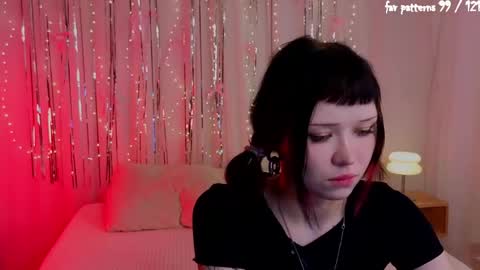 Mia online show from 04.04.26