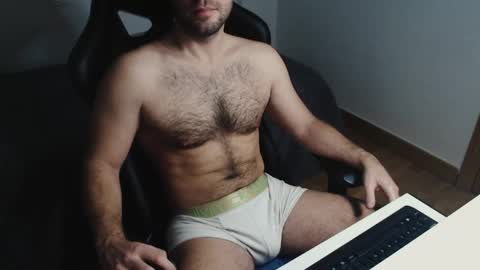 Snapshot of myhairymacho chatting on 03.01.25 Juan OF myhairymacho online show from 03.01.25