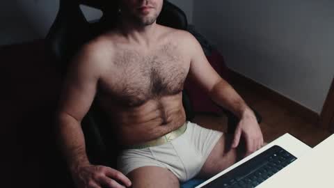 Snapshot of myhairymacho chatting on 03.05.25 Juan OF myhairymacho online show from 03.05.25