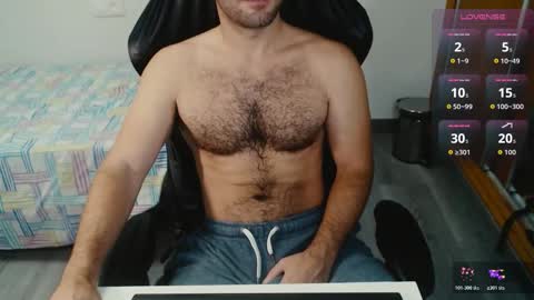 Snapshot of myhairymacho chatting on 10.26.25 Juan OF myhairymacho online show from 10.26.25