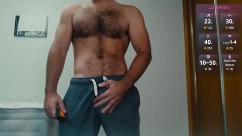 Snapshot of myhairymacho chatting on 11.03.25 Juan OF myhairymacho online show from 11.03.25