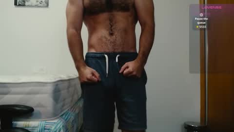 Snapshot of myhairymacho chatting on 11.07.25 Juan OF myhairymacho online show from 11.07.25