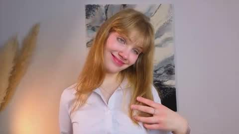 Snapshot of myismira chatting on 10.18.25 Mira  online show from 10.18.25