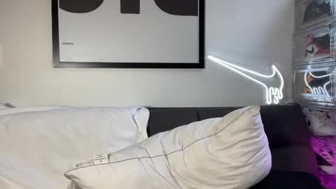 Myke esthetic online show from 10.01.25