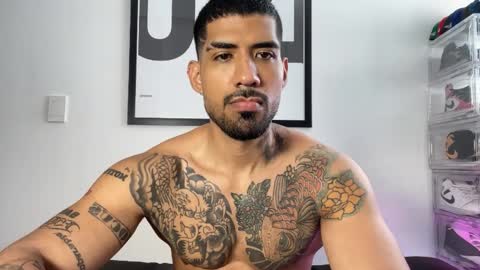 Myke esthetic online show from 10.04.25