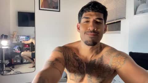 Myke esthetic online show from 12.04.25