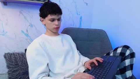 Mykel   online show from 12.04.25