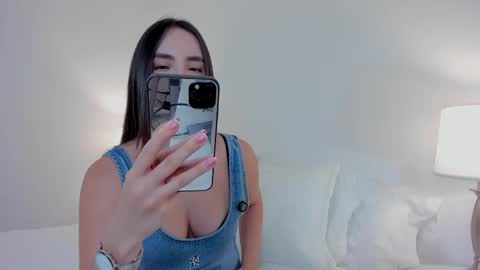 Snapshot of mylerosex chatting on 09.29.25 Myle online show from 09.29.25