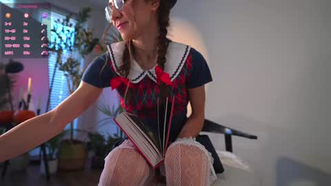 Snapshot of myliss chatting on 10.31.25 Liss Next stream December1 online show from 10.31.25