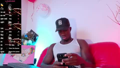 Snapshot of mylowallacee chatting on 03.06.25 Mylo Wallace  online show from 03.06.25