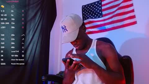 Snapshot of mylowallacee chatting on 10.13.25 Mylo Wallace  online show from 10.13.25