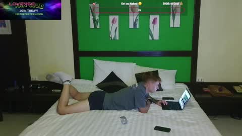 Mylo  Cody online show from 04.10.26