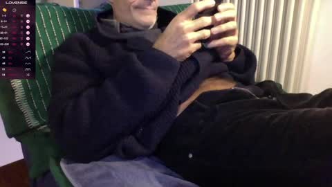 Snapshot of mynakedbeach chatting on 12.05.24 Bi sexy guy lovense hush is on private is open or password show tip if you like. online show from 12.05.24
