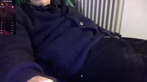 Snapshot of mynakedbeach chatting on 12.30.24 Bi sexy guy lovense hush is on private is open or password show tip if you like. online show from 12.30.24