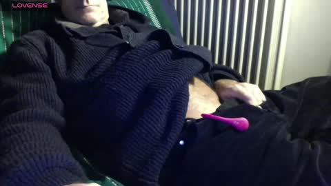 Snapshot of mynakedbeach chatting on 01.06.25 Bi sexy guy lovense hush is on private is open or password show tip if you like. online show from 01.06.25