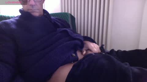 Snapshot of mynakedbeach chatting on 01.16.25 Bi sexy guy lovense hush is on private is open or password show tip if you like. online show from 01.16.25