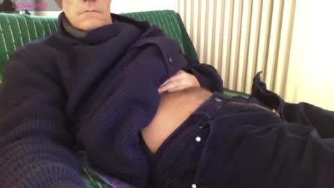 Snapshot of mynakedbeach chatting on 02.21.25 Bi sexy guy lovense hush is on private is open or password show tip if you like. online show from 02.21.25