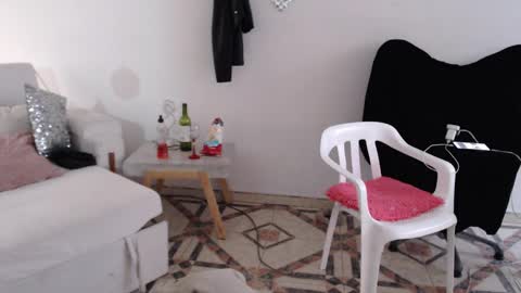 Myrna Sessions online show from 01.24.25