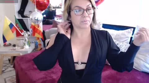 Myrna Sessions online show from 03.07.25