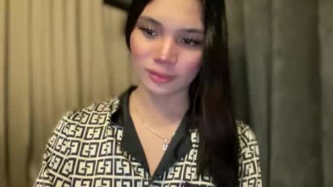 UR GIRL NEXTDOOR online show from 02.08.26