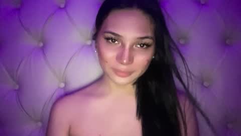 UR GIRL NEXTDOOR online show from 06.01.26
